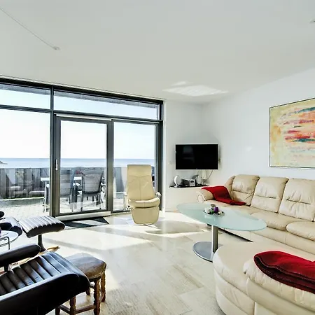 Holiday With Exclusive Panoramic View 098607